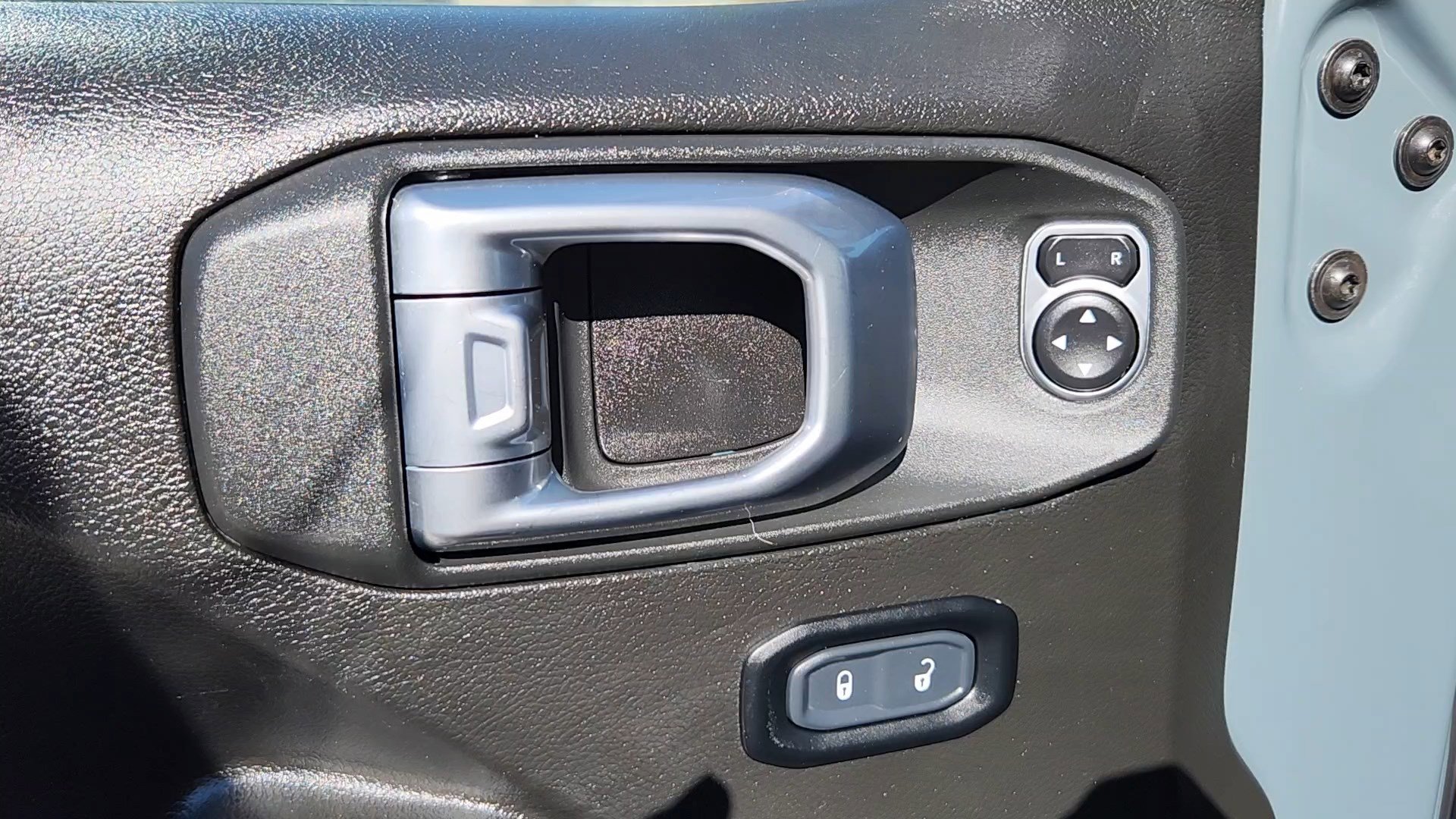 Used 2024 Jeep Wrangler Sport S image 7