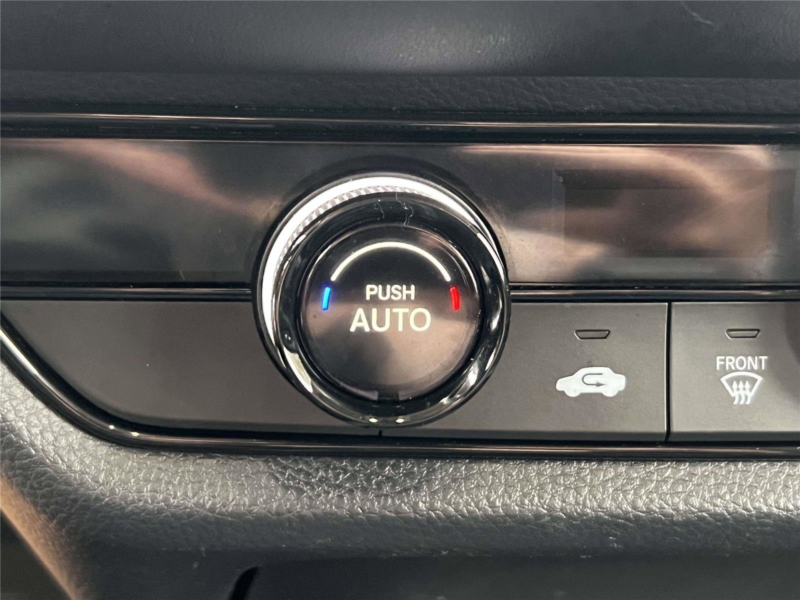 Used 2023 Honda HR-V LX image 32