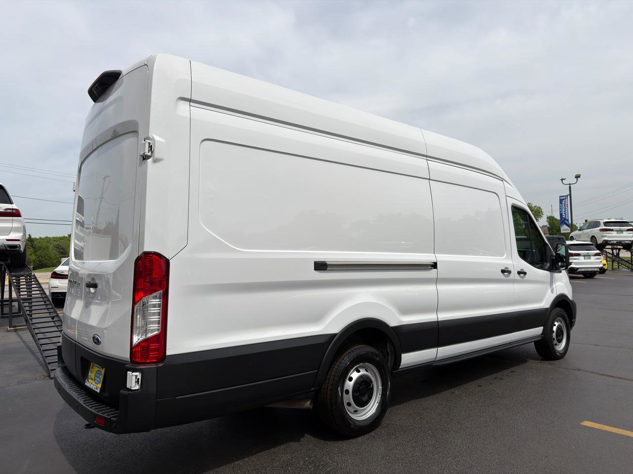 Used 2023 Ford Transit 350 148 High Roof Extended RWD image 3