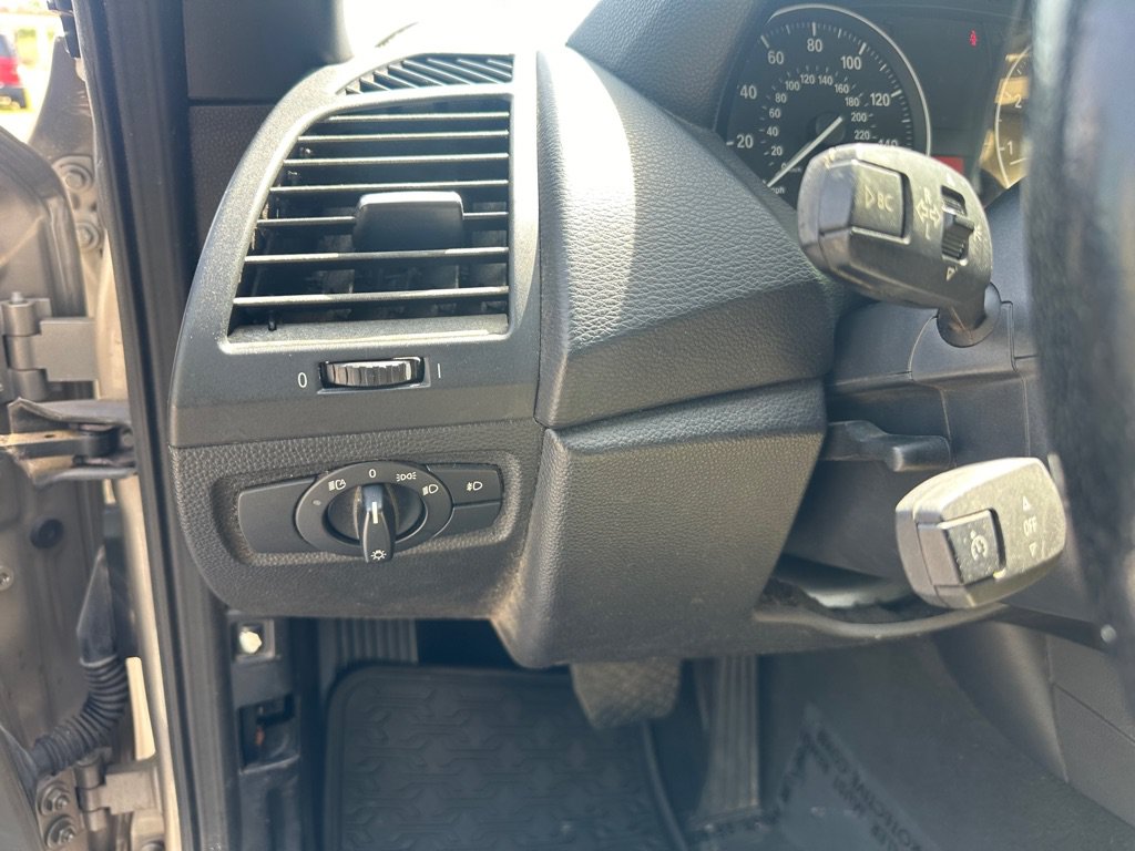 Used 2011 BMW 128i Convertible RWD image 13