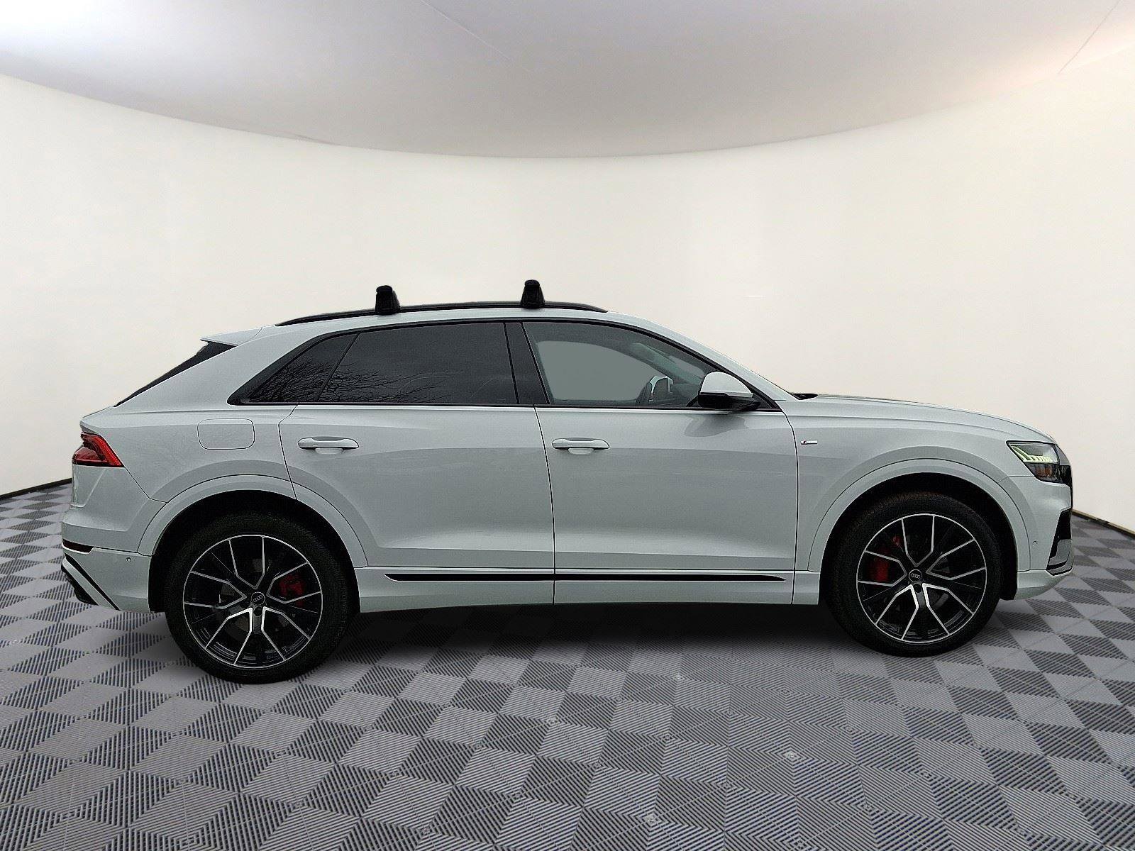 Used 2021 Audi Q8 Premium Plus w/ Premium Plus Package image 7