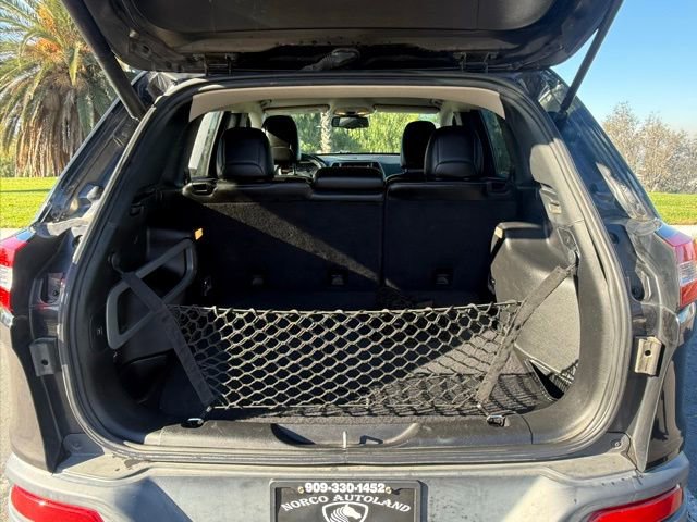 Used 2015 Jeep Cherokee Limited w/ Luxury Group image 26