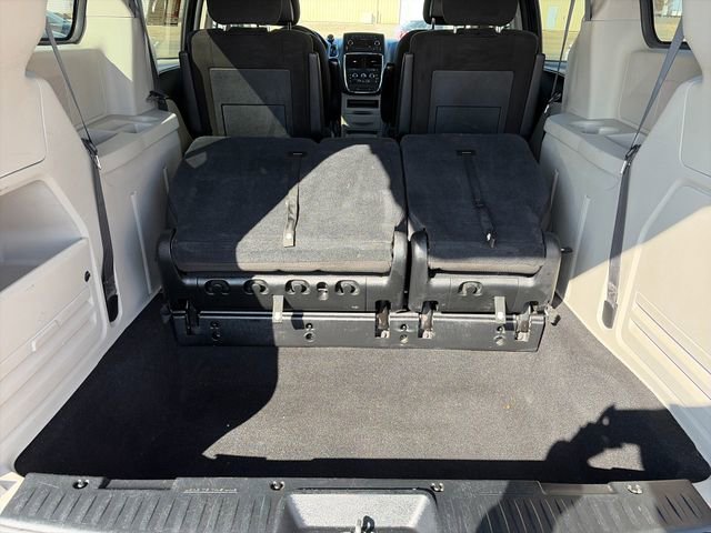 Used 2016 Dodge Grand Caravan SE w/ Quick Order Package 29E SE FWD image 39