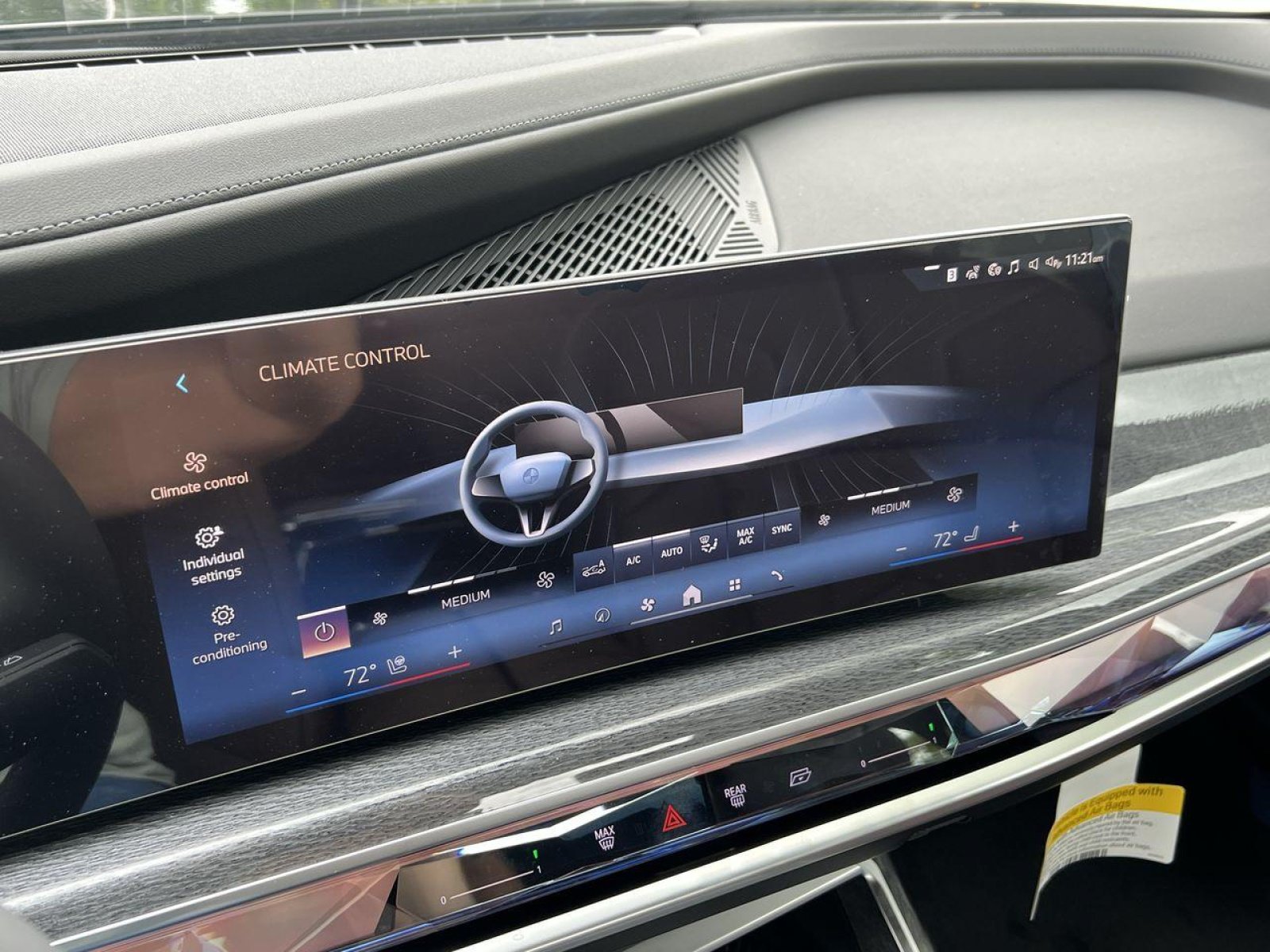 New 2025 BMW i7 eDrive50 w/ Executive Package RWD image 18