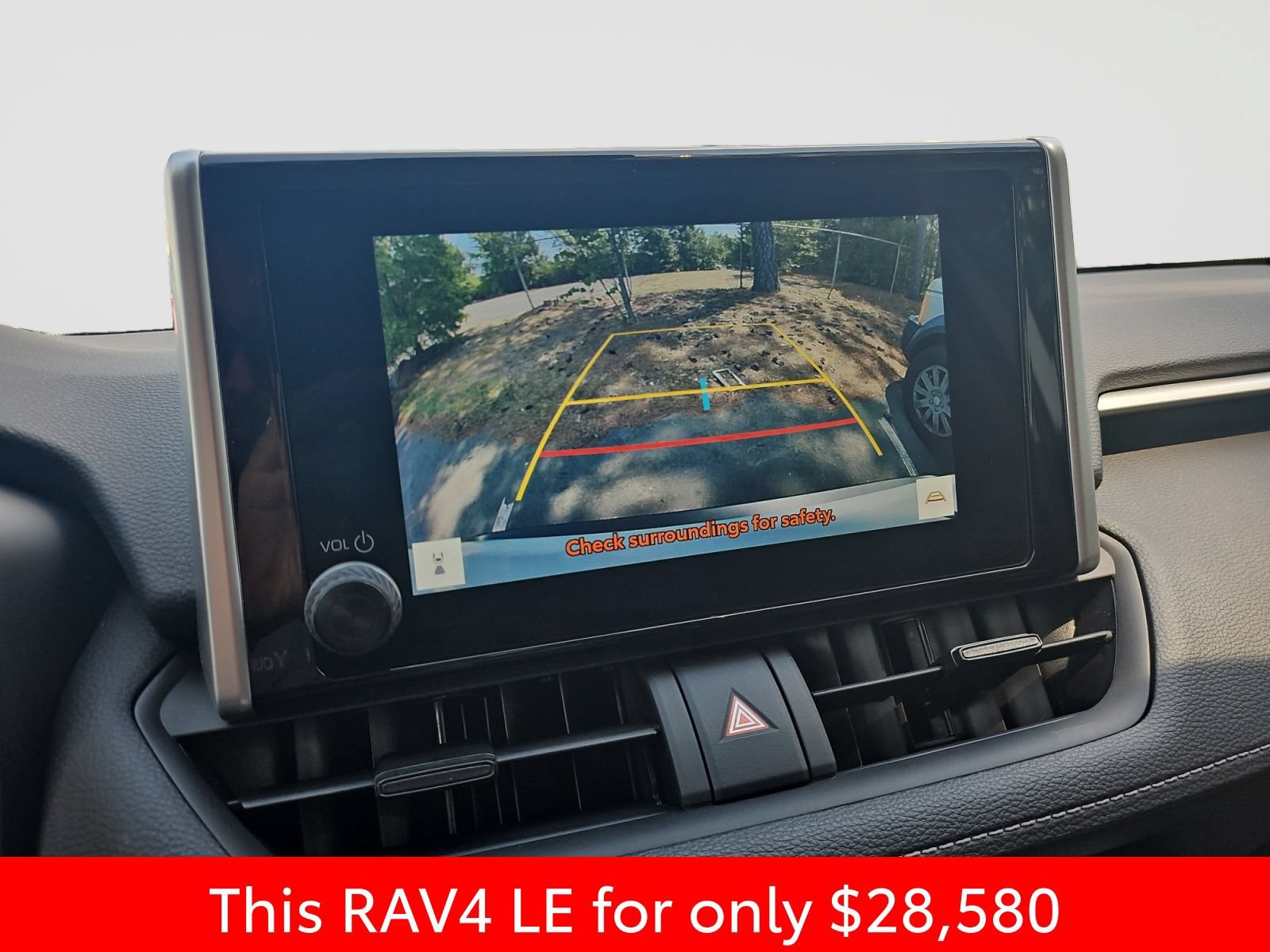Used 2023 Toyota RAV4 LE AWD/4WD image 27