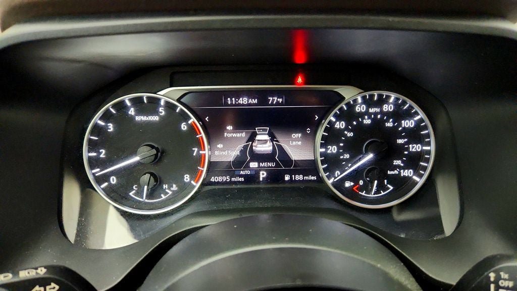 Used 2021 Nissan Rogue SV AWD/4WD image 12