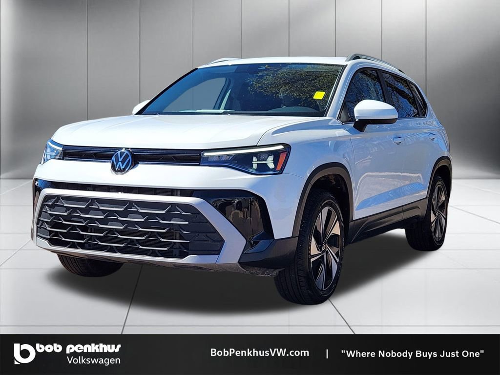 Used 2025 Volkswagen Taos SE image 23