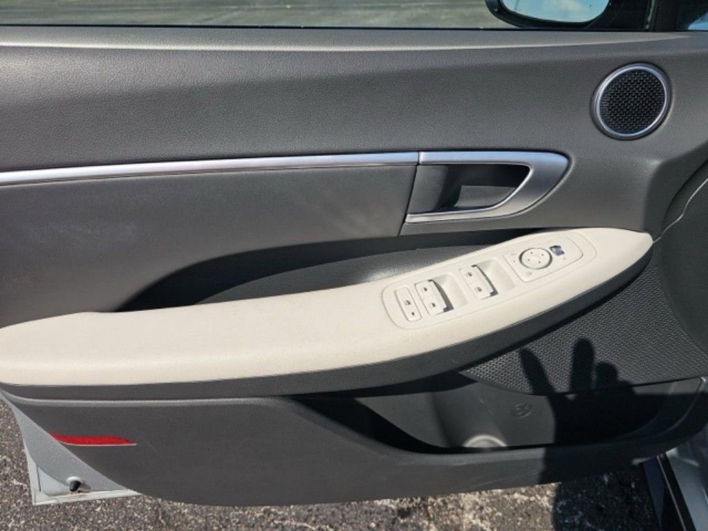 Used 2025 Hyundai Sonata SEL image 16