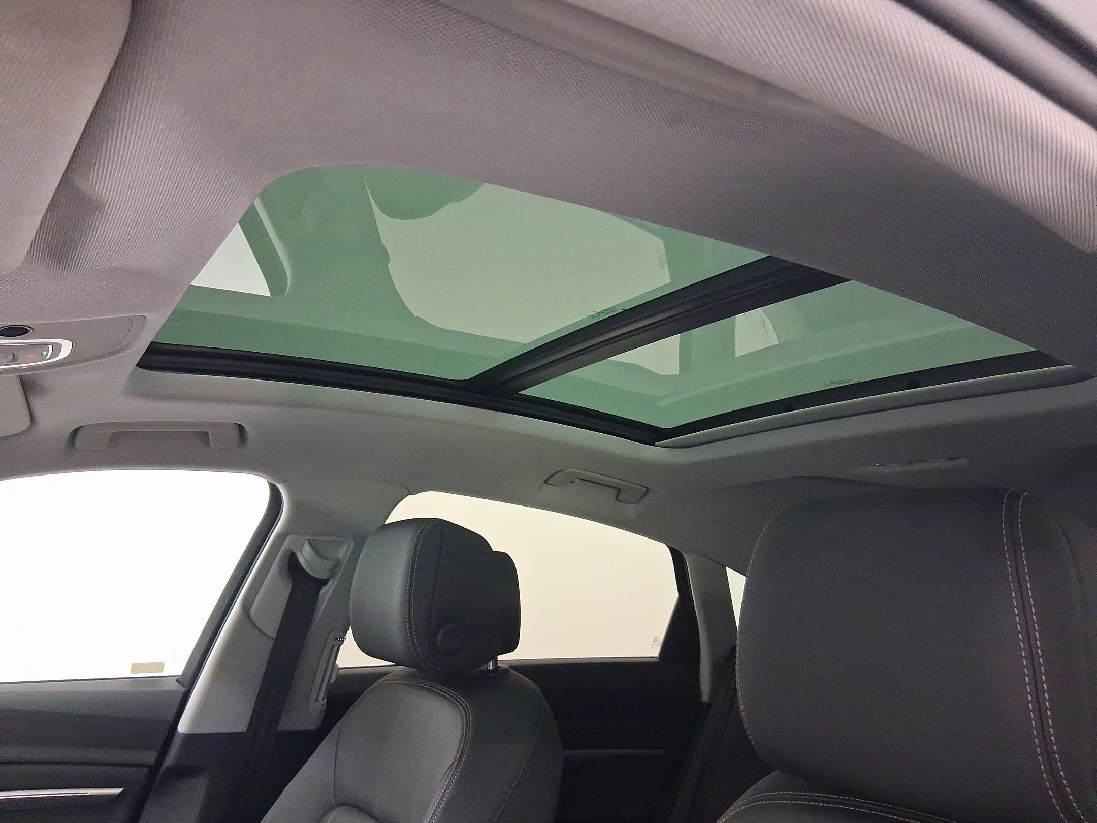 Used 2022 Audi e-tron Premium image 13