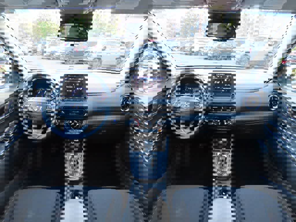 Used 2023 Hyundai Kona SEL AWD/4WD image 18