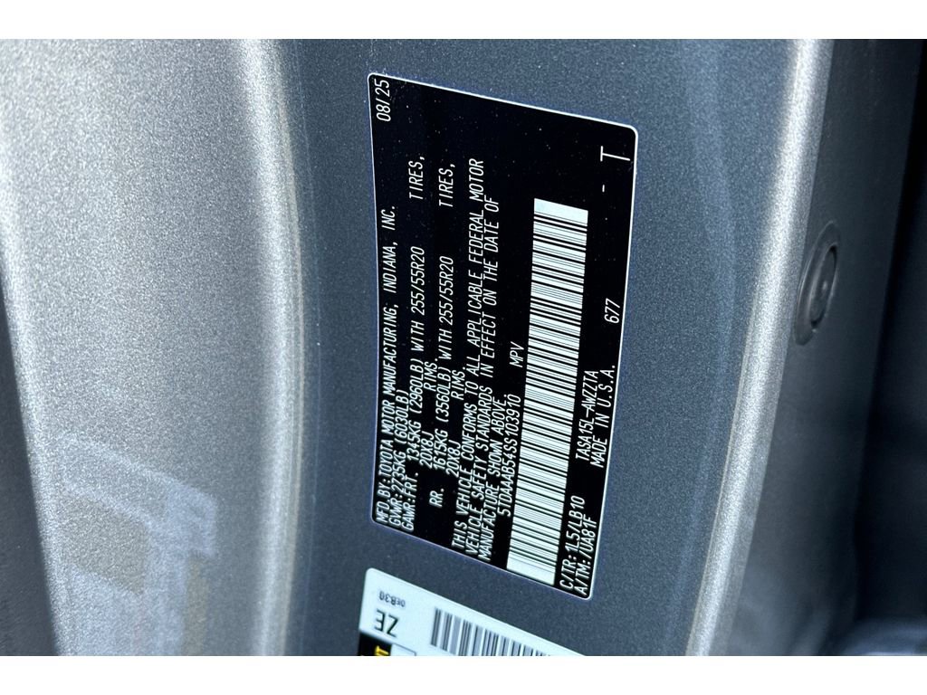 Certified 2025 Toyota Grand Highlander AWD image 36