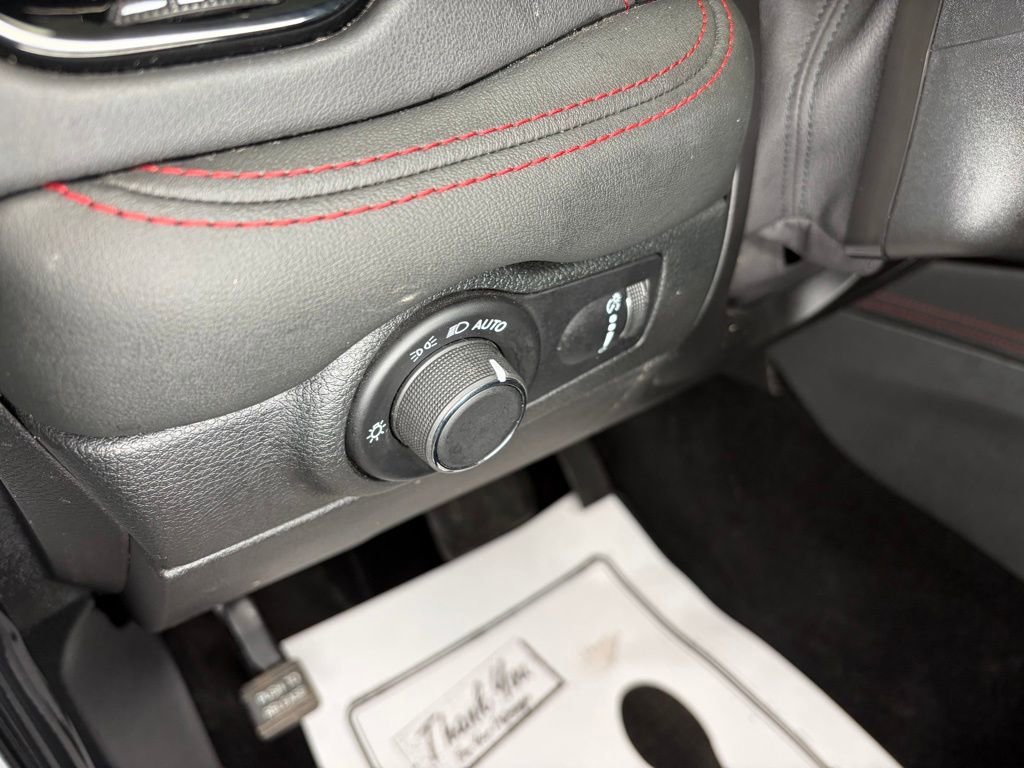 Used 2024 Dodge Durango R/T AWD/4WD image 16