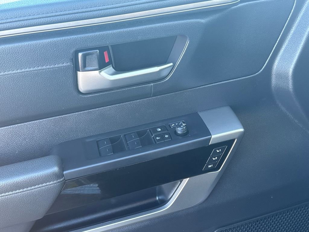 Used 2023 Toyota Tundra Limited image 33