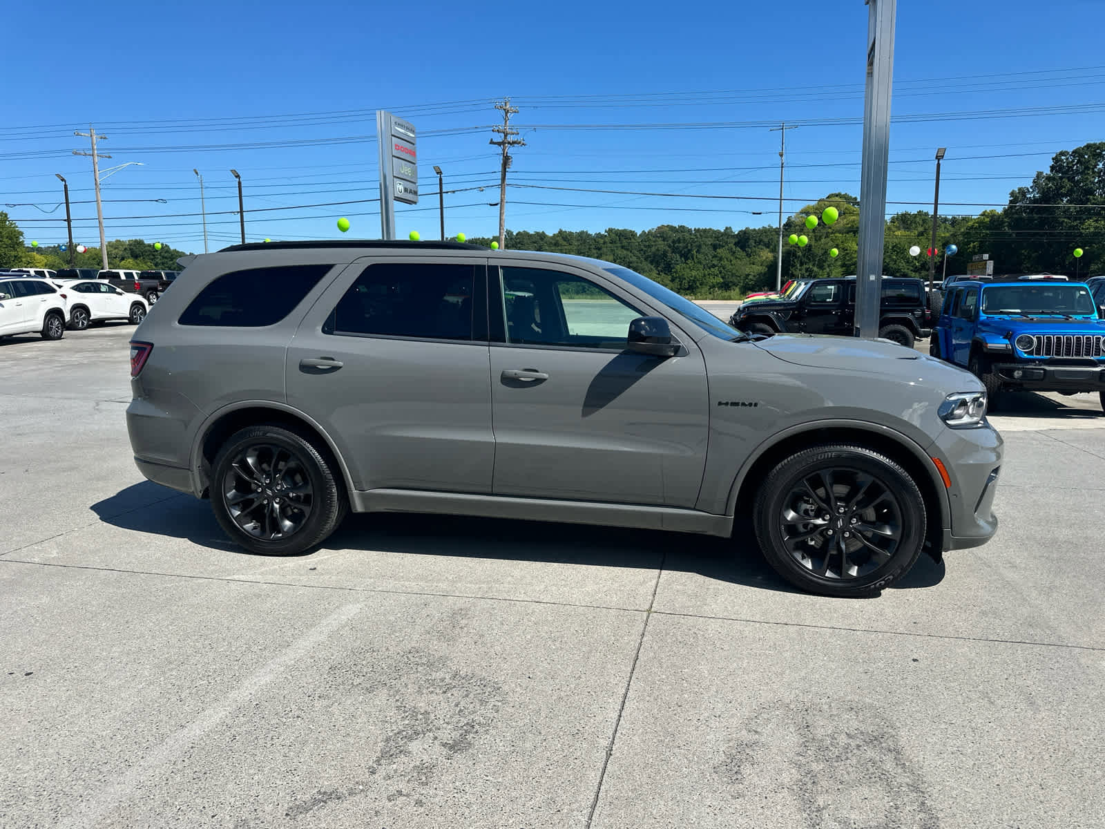 Used 2024 Dodge Durango R/T w/ Blacktop Package image 2