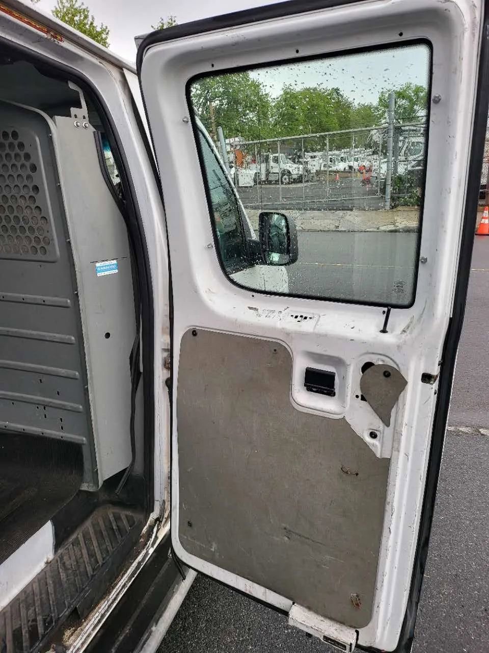 Used 2012 Ford E-250 and Econoline 250 w/ PWR Group RWD image 21
