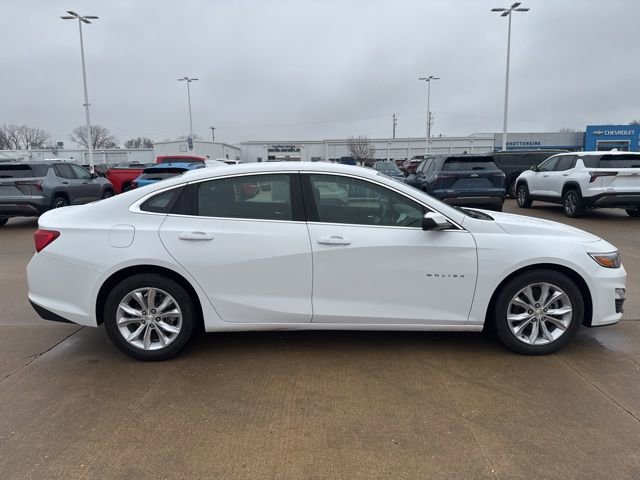 Used 2024 Chevrolet Malibu LT image 2