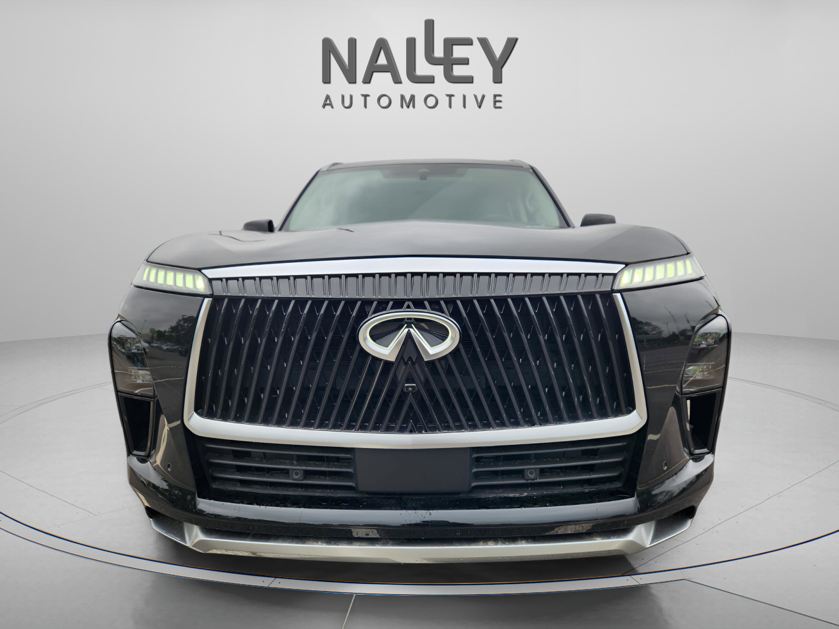 New 2025 INFINITI QX80 Luxe image 8