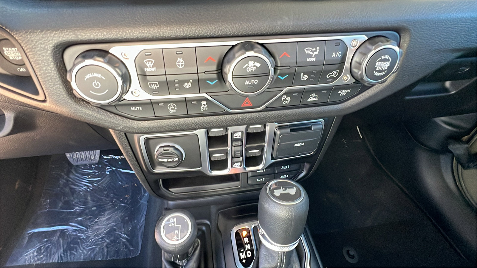 New 2026 Jeep Wrangler Sport S image 27