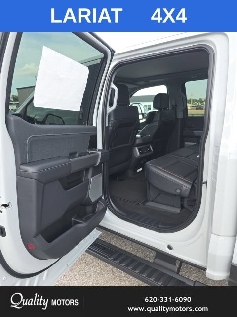 New 2026 Ford F250 Lariat w/ Black Appearance Package AWD/4WD image 25