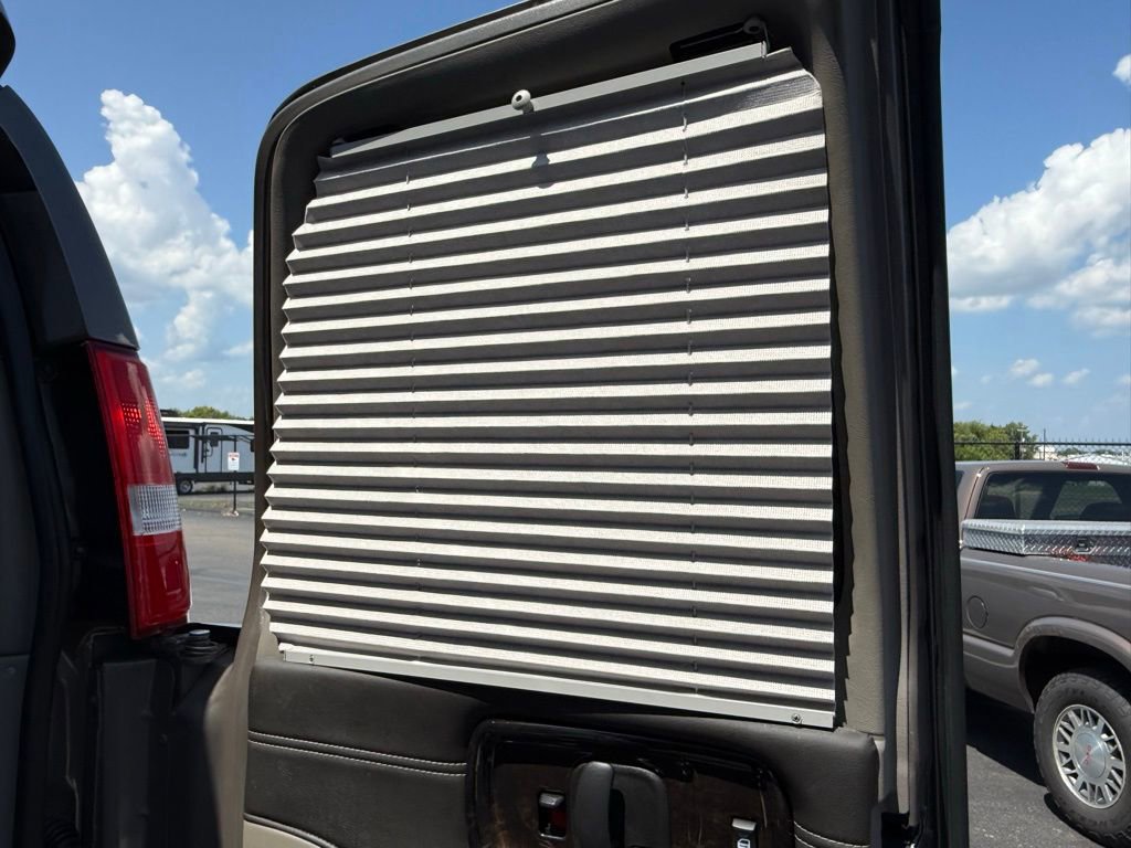 Used 2020 GMC Savana 2500 Explorer Limited SE w/ Enhanced Convenience Package image 6