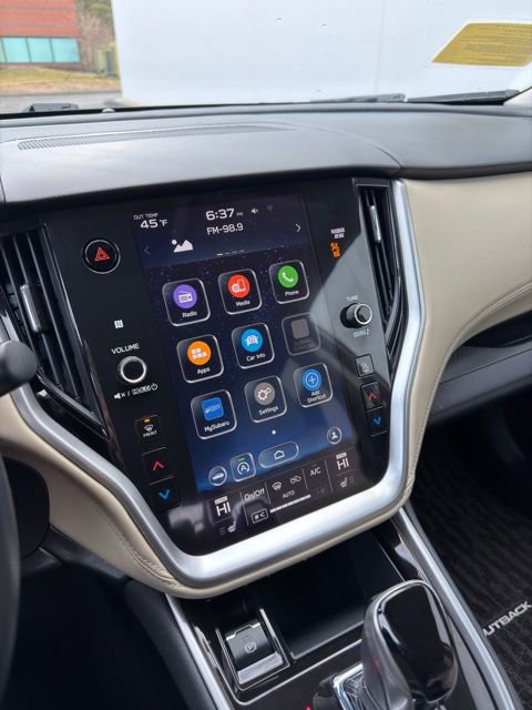 Used 2020 Subaru Outback Premium image 12