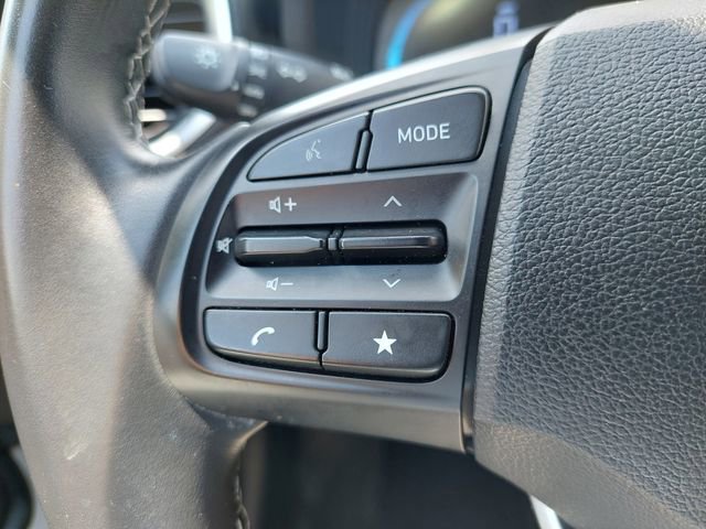 Used 2025 Hyundai Venue SEL FWD image 31