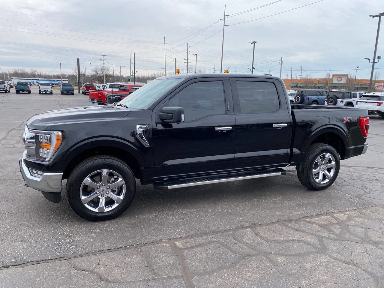 Used 2023 Ford F150 XLT w/ Equipment Group 302A High AWD/4WD image 6