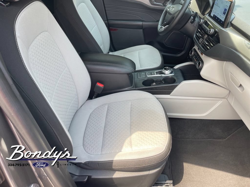 Used 2024 Ford Escape Active FWD image 18