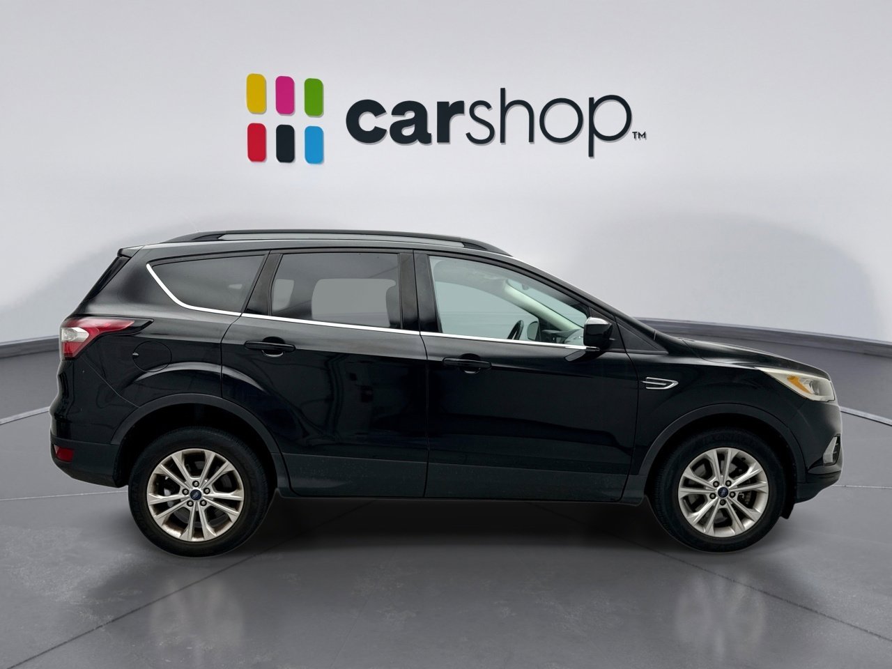 Used 2017 Ford Escape SE w/ SE Leather Comfort Package AWD/4WD image 6