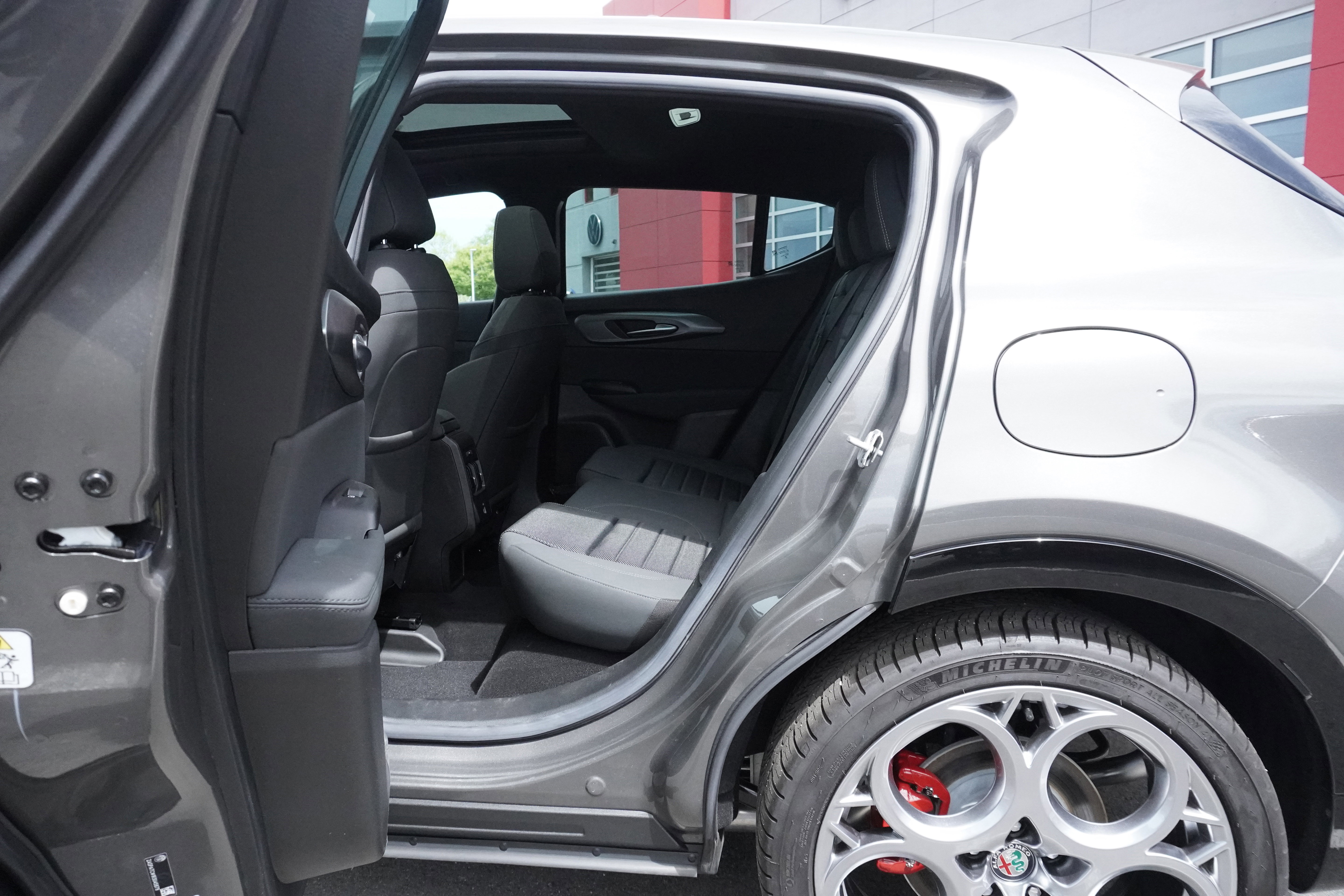 Used 2024 Alfa Romeo Tonale Ti image 34