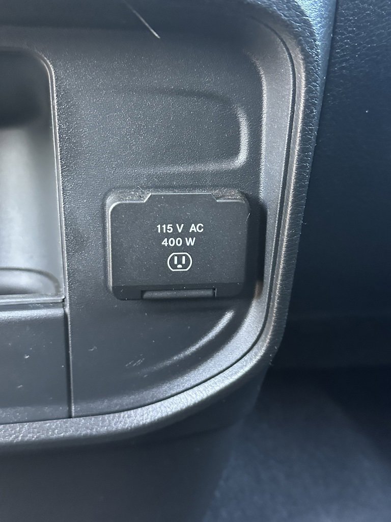 Used 2024 RAM 2500 Tradesman w/ Chrome Appearance Group image 14