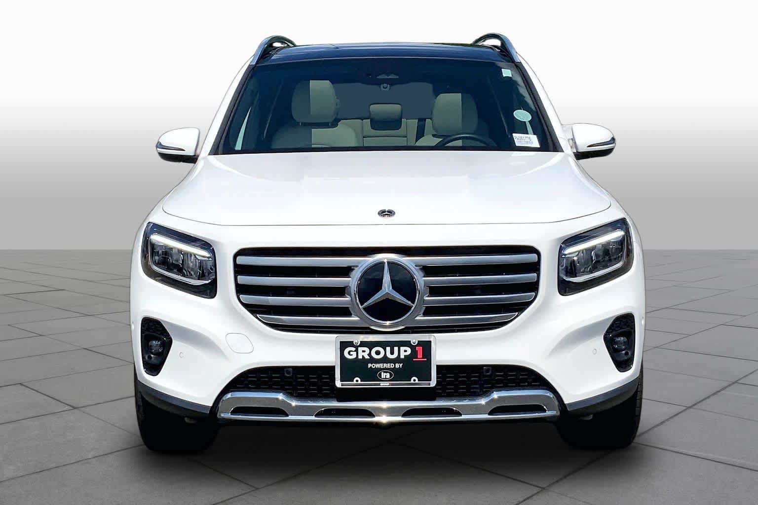 Used 2024 Mercedes-Benz GLB 250 4MATIC image 4