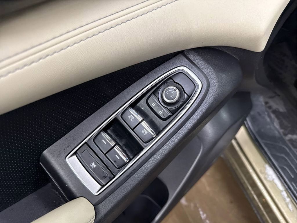 Used 2023 Subaru Ascent Limited image 32