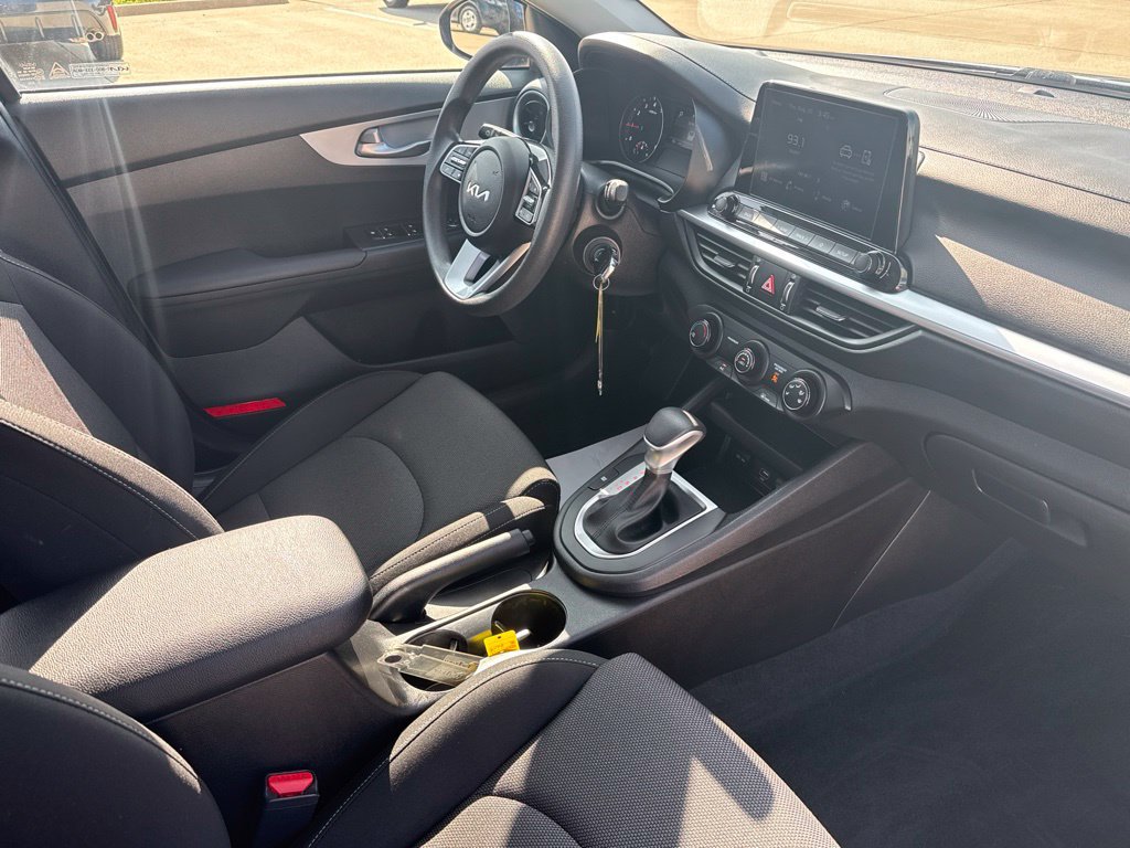 Used 2023 Kia Forte LXS w/ LXS Technology Package FWD image 22