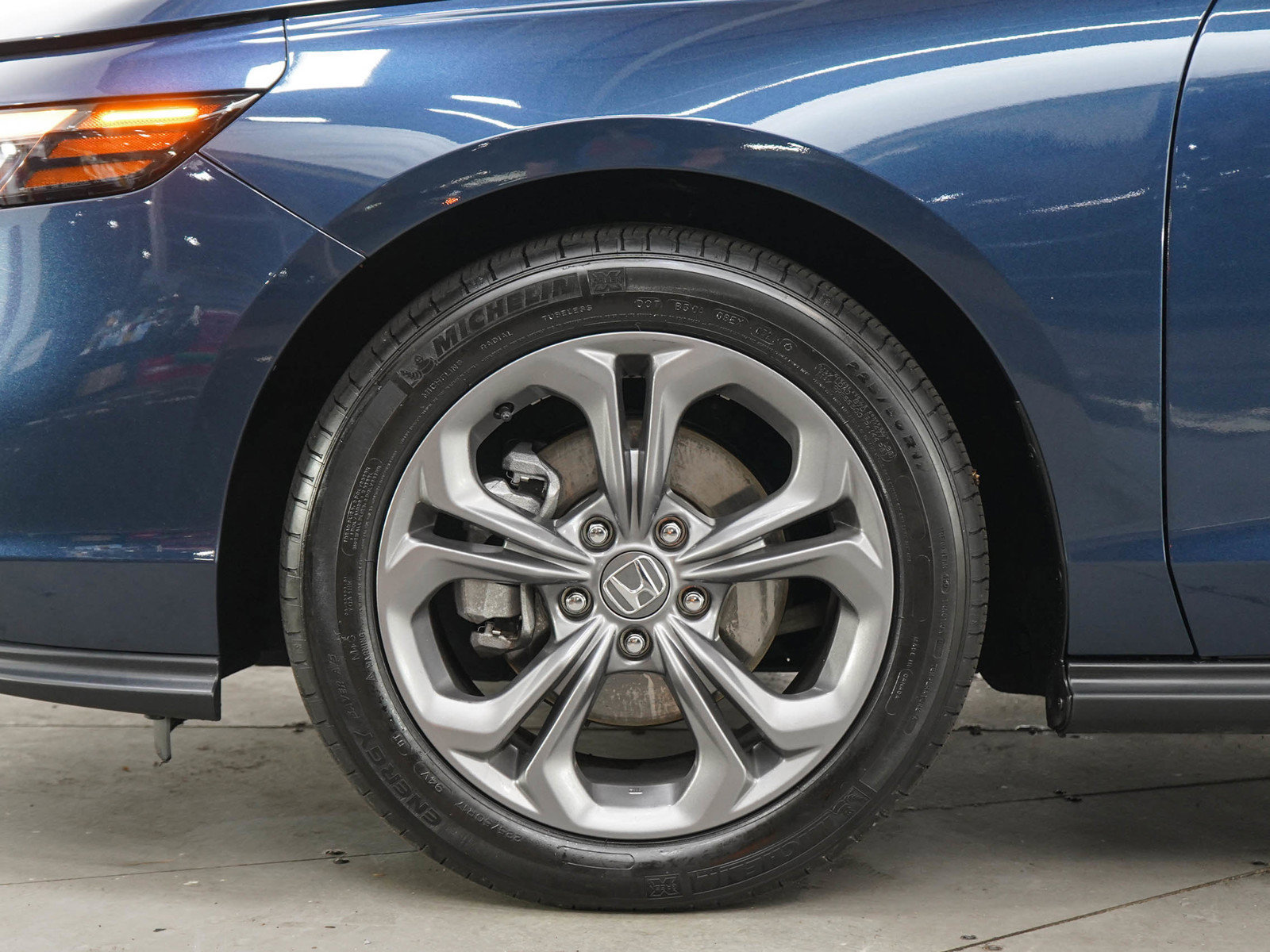 Used 2024 Honda Accord EX image 28