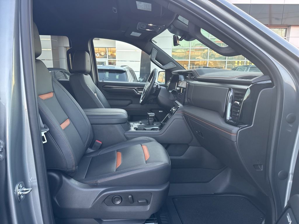 Used 2023 GMC Sierra 1500 AT4 w/ AT4 Premium Package image 29