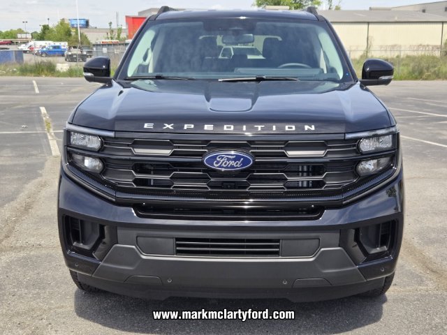 New 2026 Ford Expedition Active RWD image 15