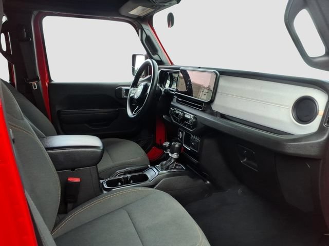Used 2024 Jeep Wrangler Unlimited Sport AWD/4WD image 17