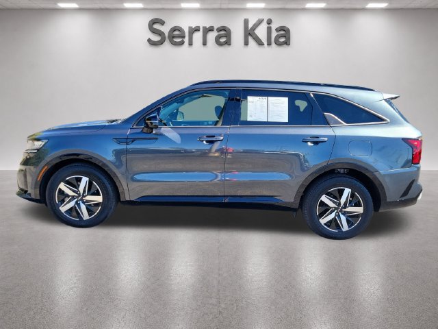 Used 2023 Kia Sorento S FWD image 2