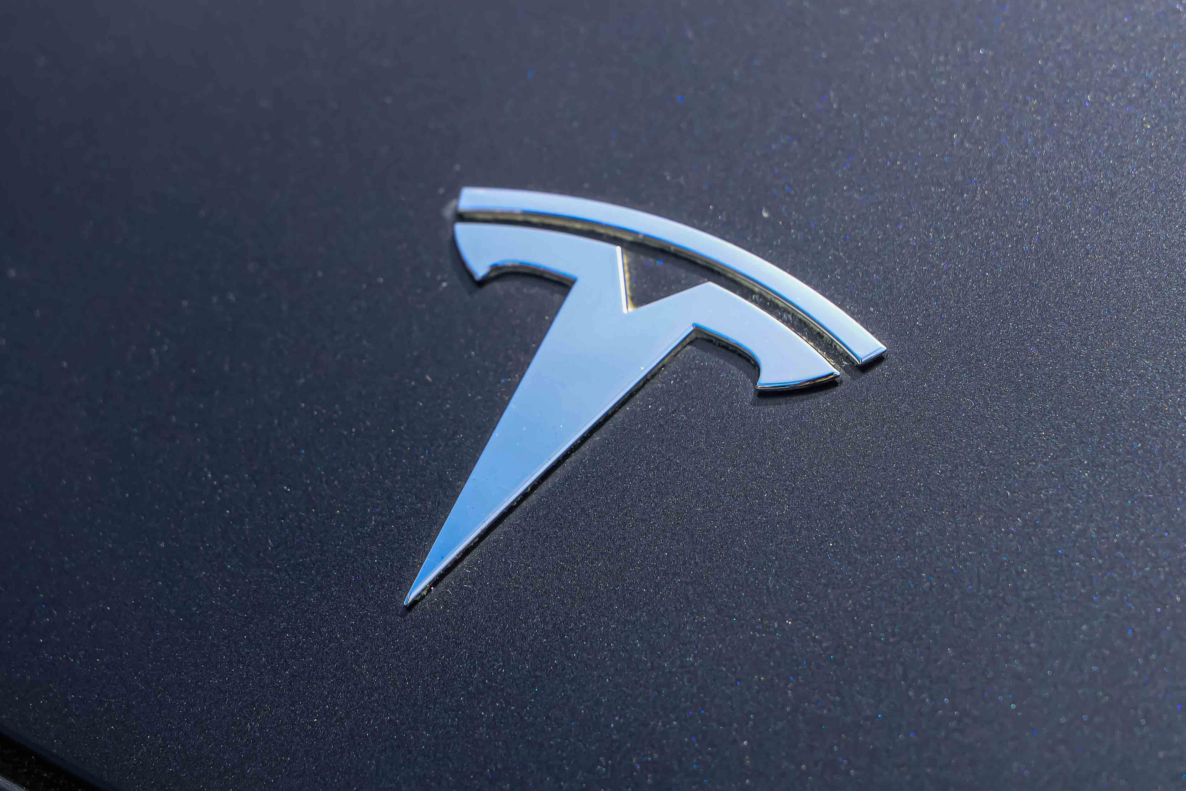 Used 2024 Tesla Model Y Long Range AWD/4WD image 29