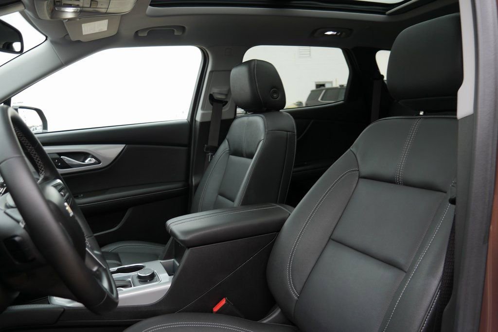 Used 2023 Chevrolet Blazer LT w/ LPO, Cargo Package FWD image 9