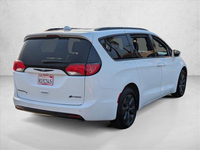 Used 2020 Chrysler Pacifica Touring-L w/ S Appearance Package image 6