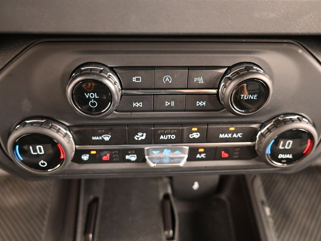 Used 2025 Ford Bronco Outer Banks w/ Matte Film Protection Package AWD/4WD image 17