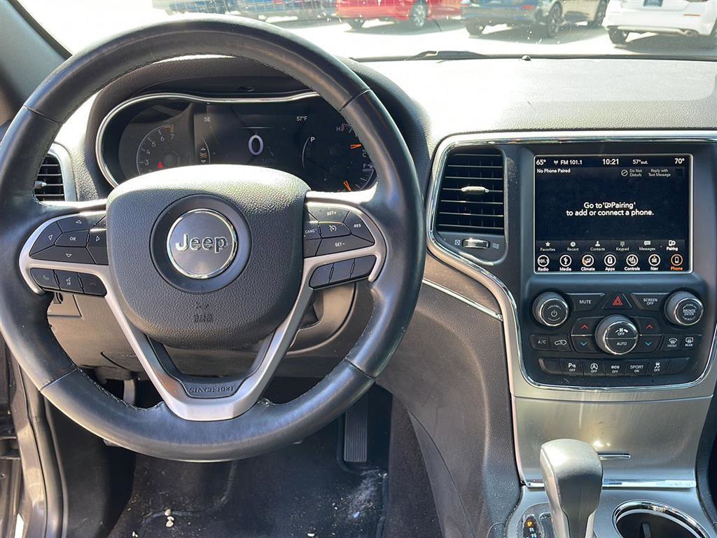 Used 2018 Jeep Grand Cherokee Limited AWD/4WD image 4