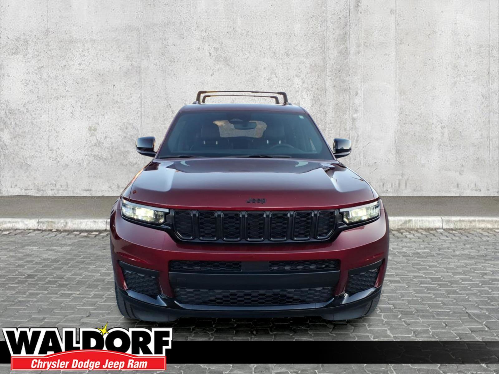 Used 2023 Jeep Grand Cherokee L Altitude image 6