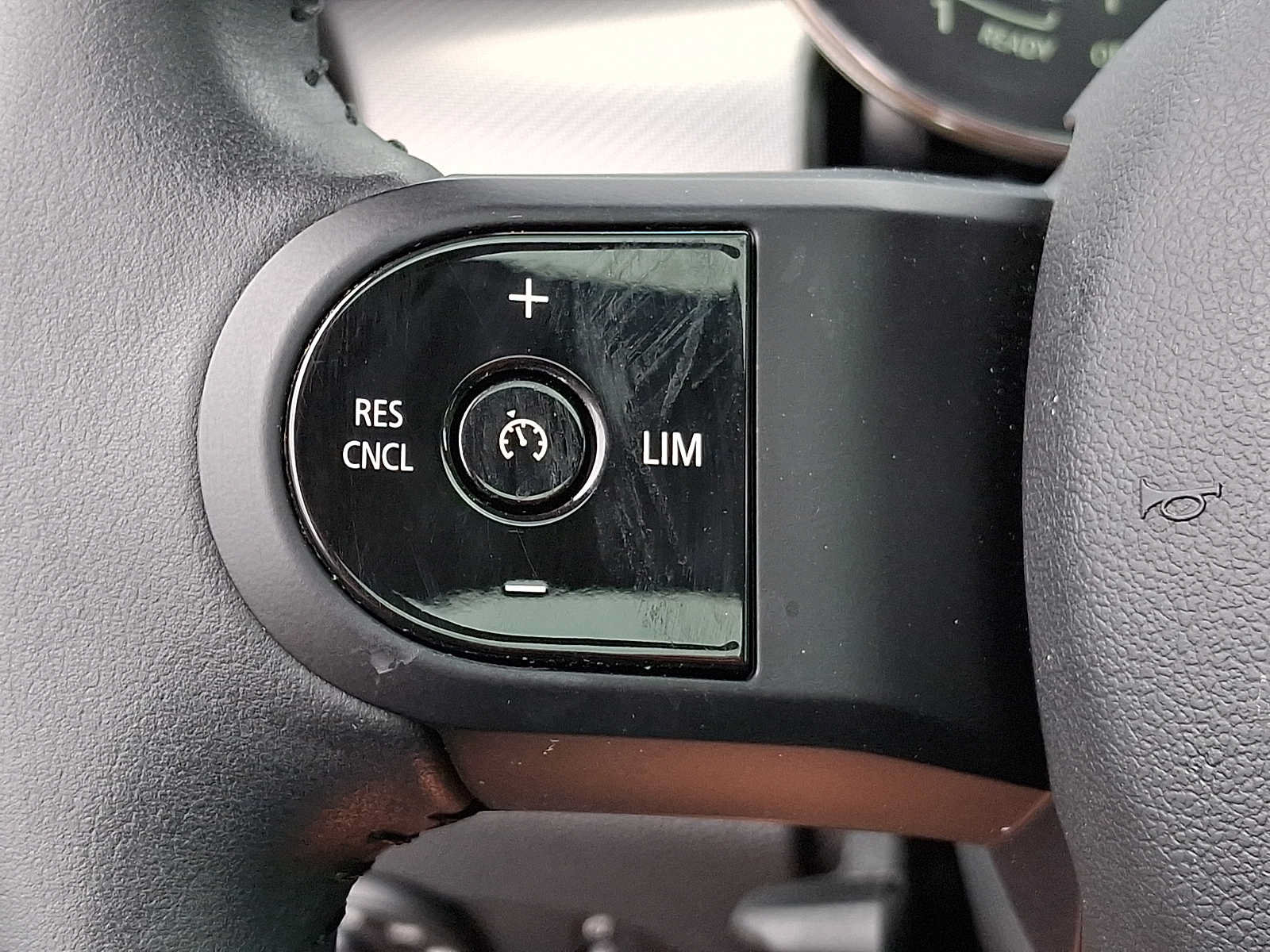 Used 2024 MINI Cooper 2-Door Hardtop FWD image 19