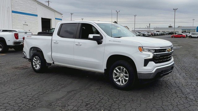 Certified 2022 Chevrolet Silverado 1500 LT image 2