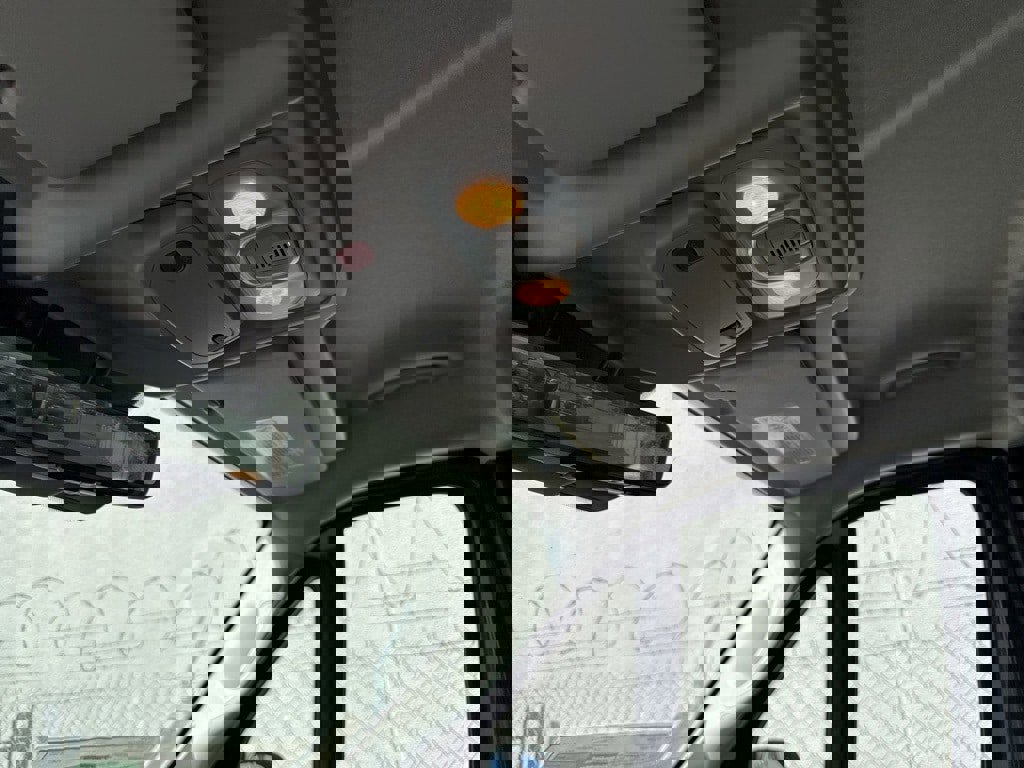 New 2025 RAM ProMaster 2500 w/ Quick Order Package 22G SLT image 16