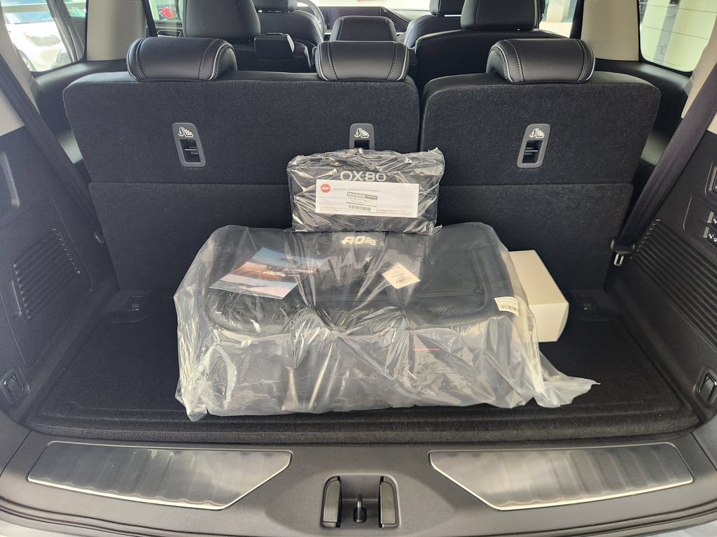 New 2026 INFINITI QX80 Luxe w/ Cargo Package AWD/4WD image 15