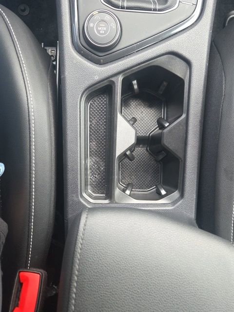 Used 2023 Volkswagen Tiguan SE R-Line image 36